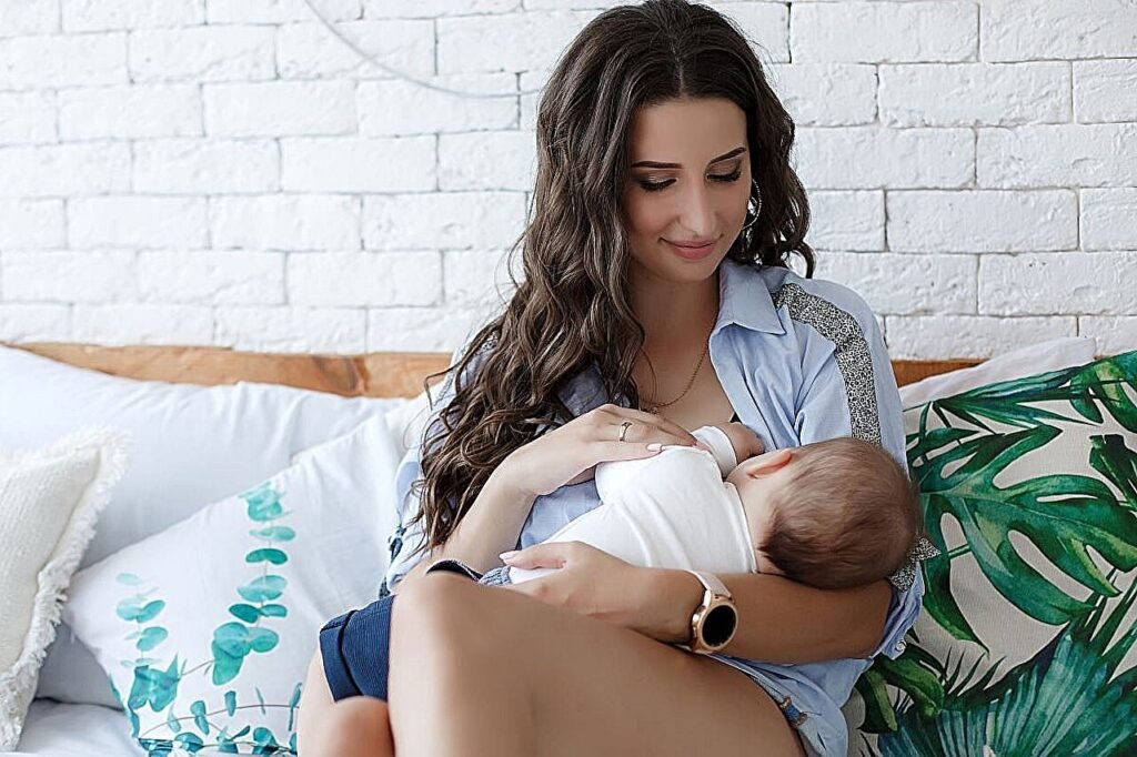 Six months of breastfeeding tied to lower odds of developmental delays