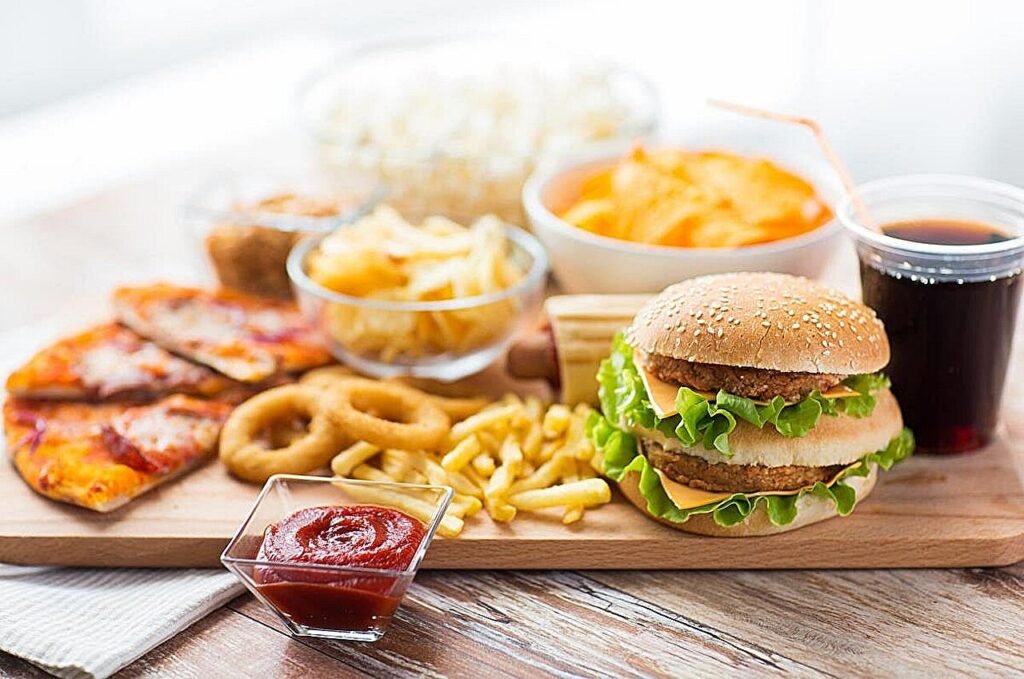 32% of US adults consumed fast food on a given day in 2021 to 2023