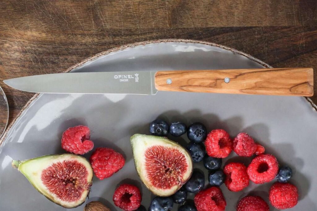 The Table Knife Showing Up at High-End NYC Restaurants