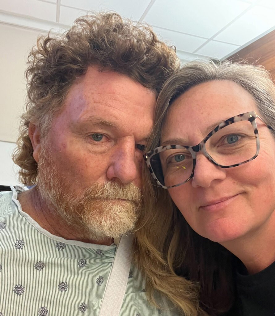 Cuando los pacientes quedan atrapados en medio de las peleas entre aseguradoras y hospitales