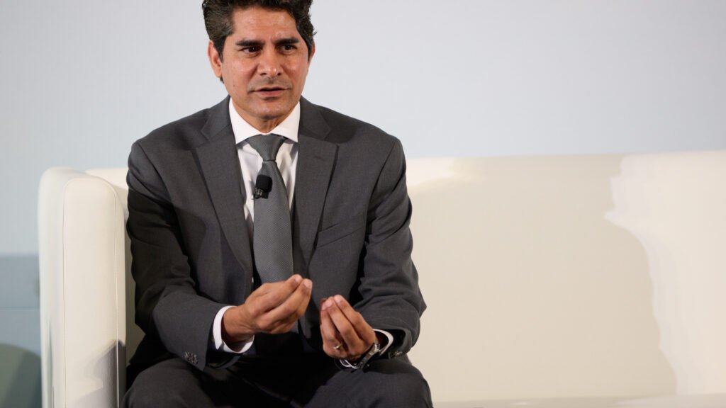 AMA president defends doctor group’s response to Trump policies AMA president defends doctor group’s response to Trump policies