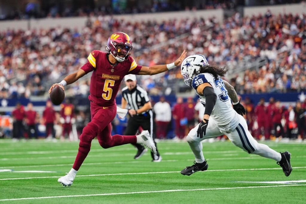Commanders QB Jayden Daniels Suffers Right Hamstring Injury