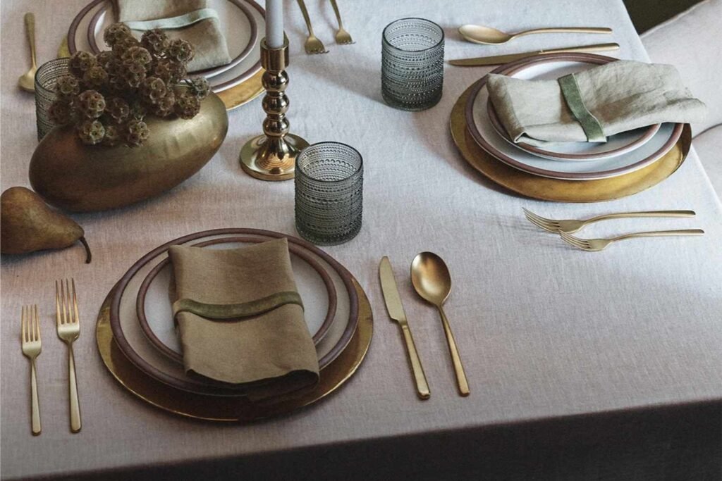 Quince’s Holiday Home Essentials Are Back in Stock Quince’s Holiday Home Essentials Are Back in Stock